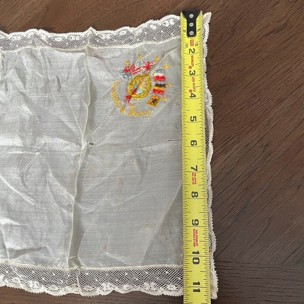 Vintage WWI Souvenir of France Handkerchief Embroider Silk? Lace Edge FLAWED - Picture 4 of 12